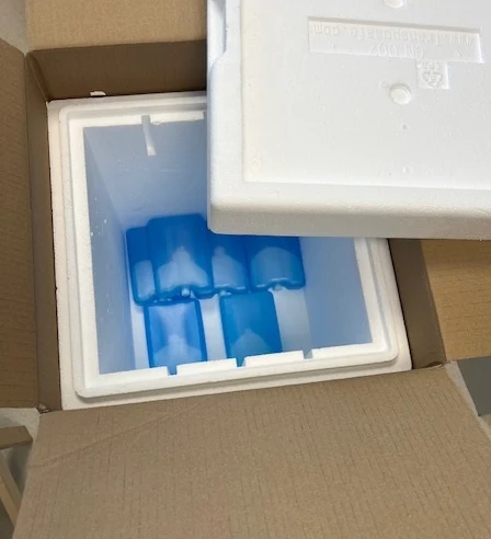 Emballage isotherme avec accumulateurs de froid
